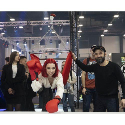 АТТРАКЦИОН МЕГА – ХВАТАЙКА С РЕБЕНКОМ (3х3х3м)