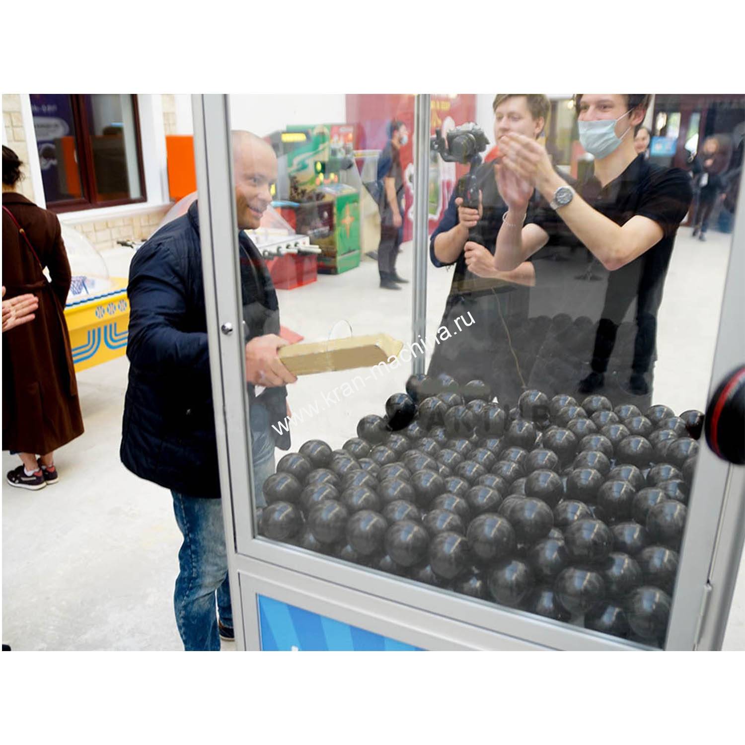 Автомат Достань золотой слиток