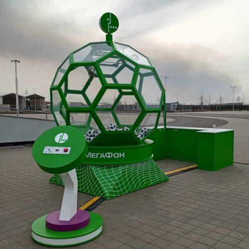 Автомат с игрушками гигант 3,3 х 3,6 метра, шар 2,5 м.
