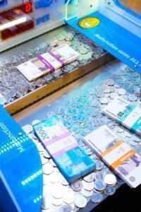 Игровой автомат толкатель монет_